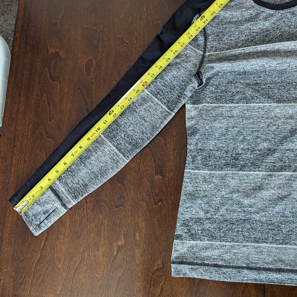 Lululemon Men’s Long Sleeve Velocity medium - Picture 3 of 7